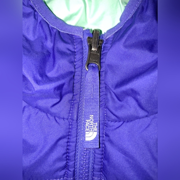 The North Face Reversible Purple Hooded Jacket - Picture 5 of 9